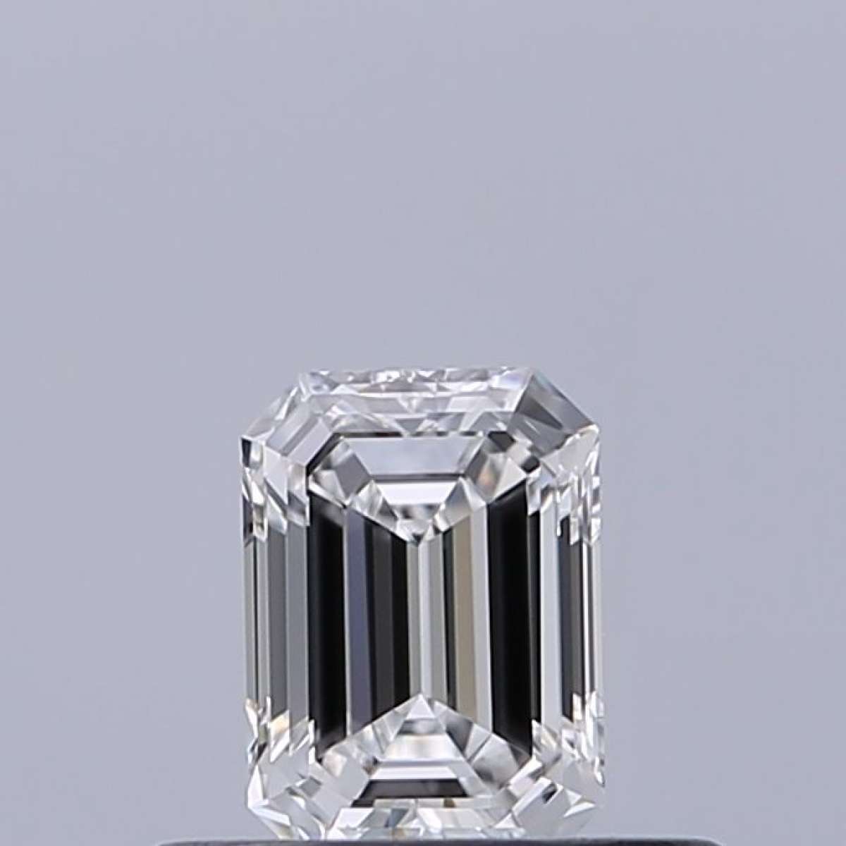 Certified Diamond GIA Carats 0.33 Color E Clarity VVS1  -  VG  VG Fluorescence NON Brown No Green No Milky No EyeClean 100%
