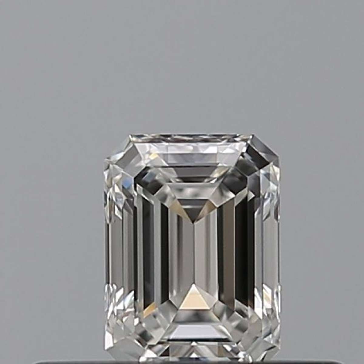 Diamante Certificato GIA Carati 0.31 Colore G Purezza IF  -  EX  VG Fluorescenza NON Brown No Milky No EyeClean 100%