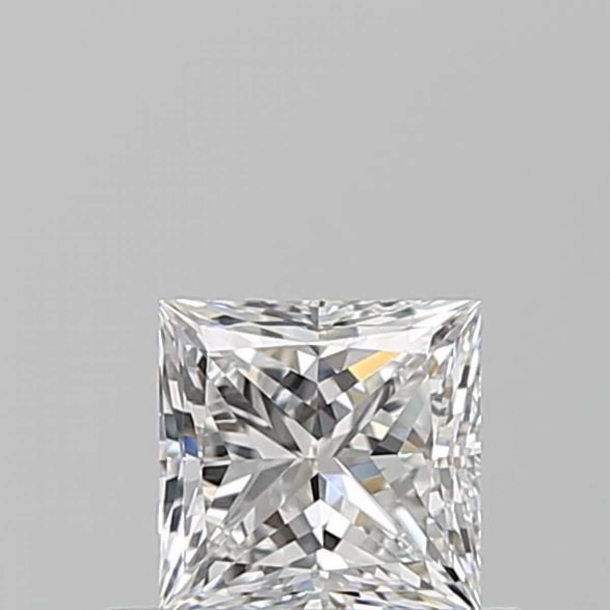 Certified Diamond GIA Carats 0.6 Color E Clarity VVS2 - VG VG Fluorescence NON Brown No Green No Milky No EyeClean 100% Certified Diamond GIA Carats 0.6 Color E Clarity VVS2 - VG VG Fluorescence NON Brown No Green No Milky No EyeClean 100%