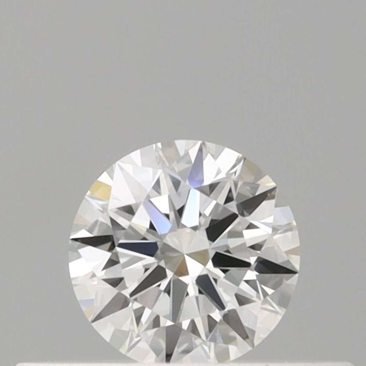 Diamante Certificato GIA Carati 0.24 Colore F Purezza VVS1  EX  EX  EX Fluorescenza NON Brown No Green No Milky No EyeClean 100%