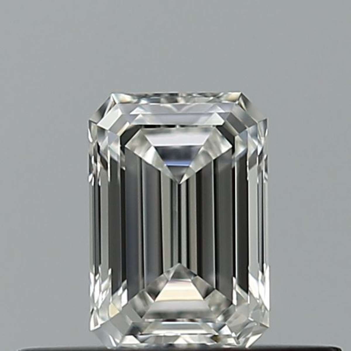 Diamante Certificato GIA Carati 0.31 Colore G Purezza IF  -  EX  VG Fluorescenza NON Brown No Milky No EyeClean 100%