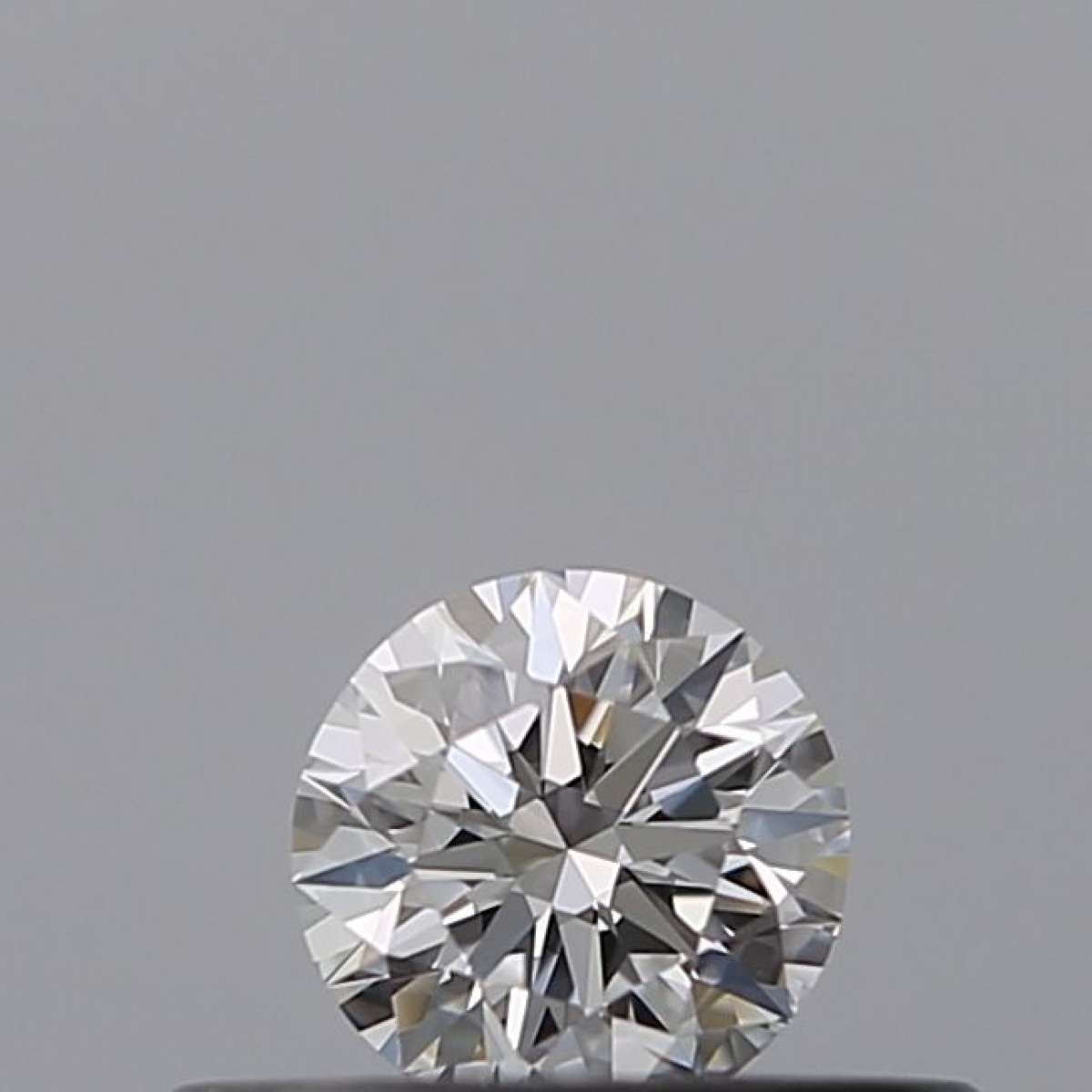 Diamante Certificato GIA Carati 0.21 Colore D Purezza IF EX EX EX Fluorescenza NON Brown No Green No Milky No EyeClean 100% Diamante Certificato GIA Carati 0.21 Colore D Purezza IF EX EX EX Fluorescenza NON Brown No Green No Milky No EyeClean 100%