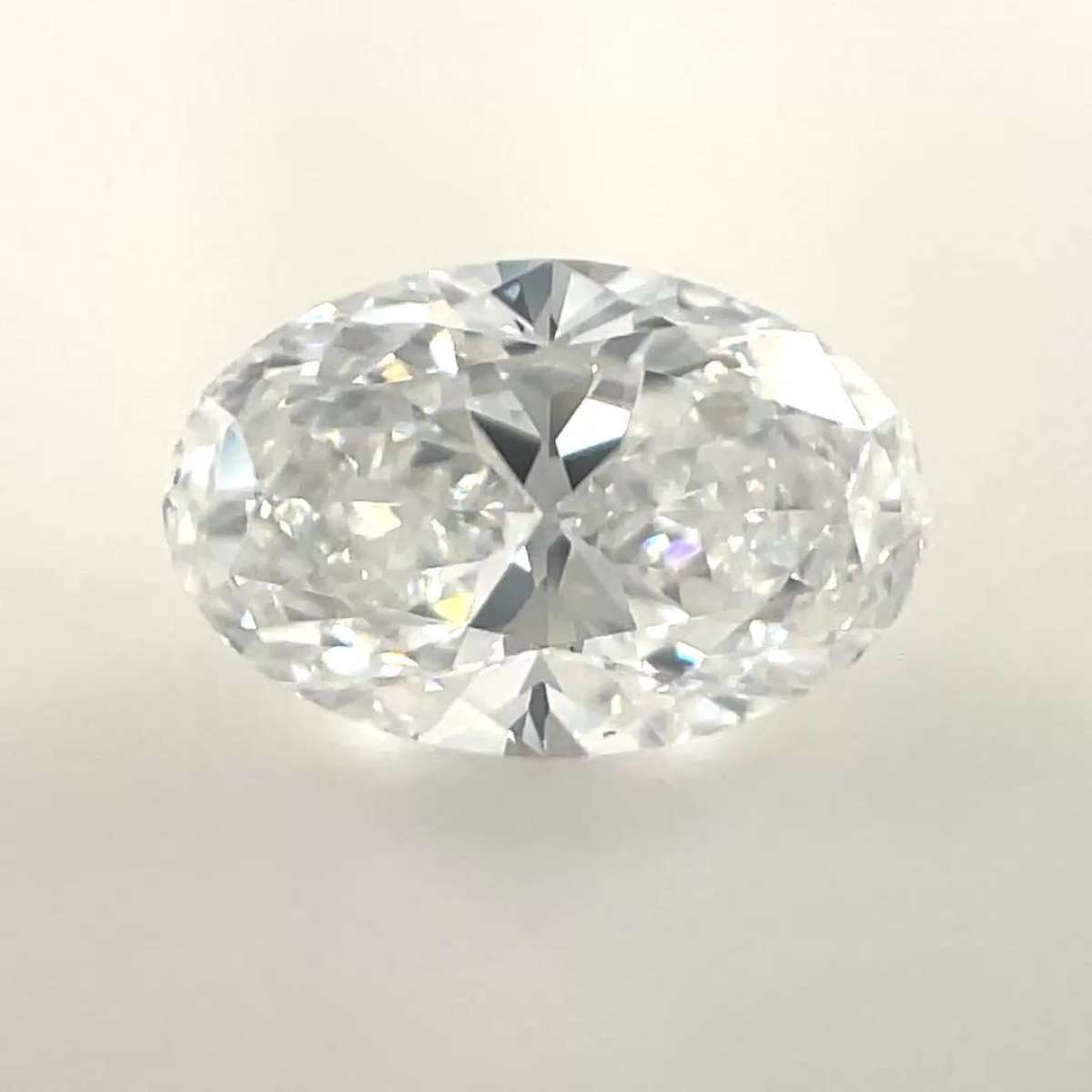 Certified Diamond GIA Carats 1.31 Color D Clarity VS1 - EX EX Fluorescence NON Brown No Green No Milky No EyeClean 100% Certified Diamond GIA Carats 1.31 Color D Clarity VS1 - EX EX Fluorescence NON Brown No Green No Milky No EyeClean 100%