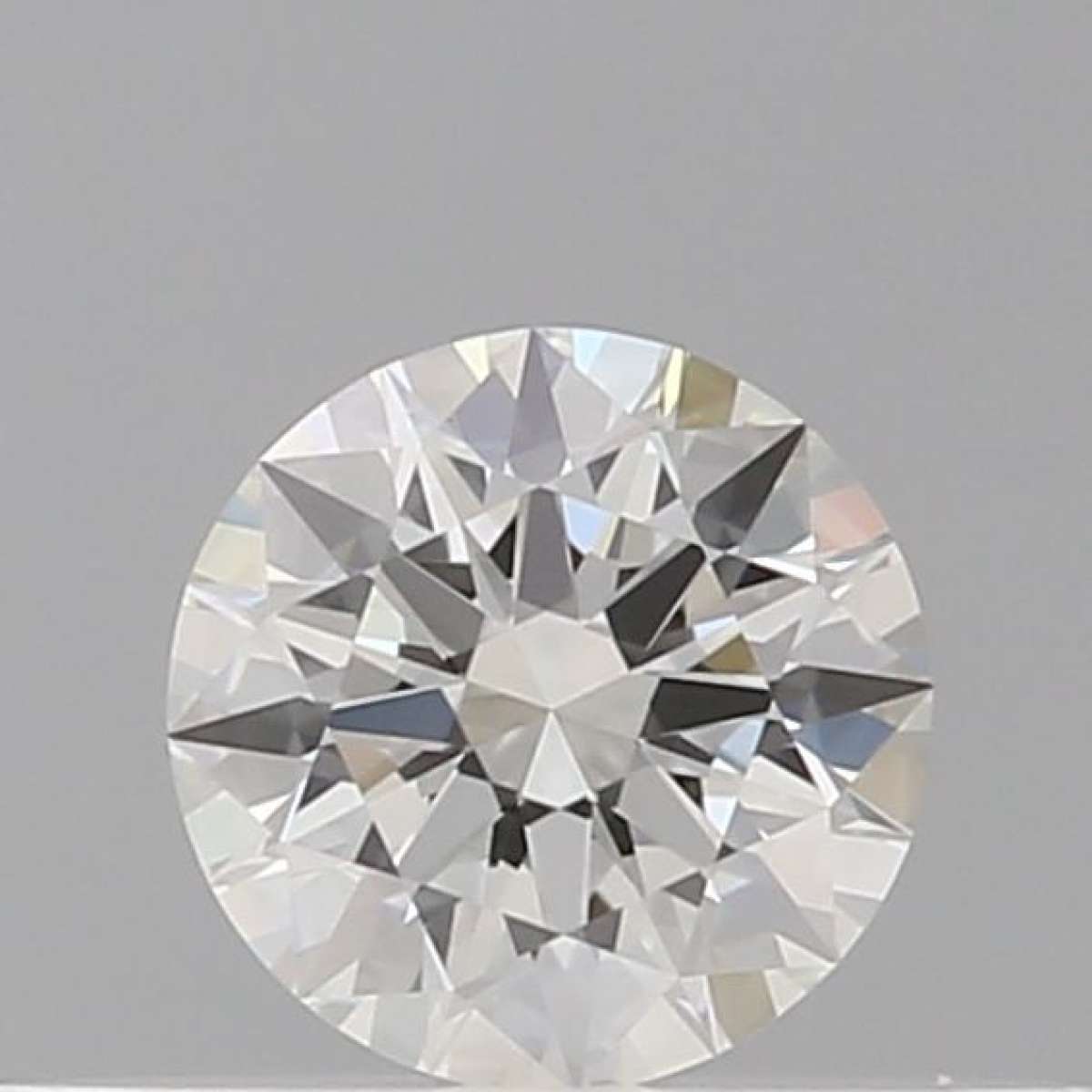 Diamante Certificato GIA Carati 0.26 Colore G Purezza VVS1 EX EX EX Fluorescenza NON Brown No Green No Milky No EyeClean 100% Diamante Certificato GIA Carati 0.26 Colore G Purezza VVS1 EX EX EX Fluorescenza NON Brown No Green No Milky No EyeClean 100%