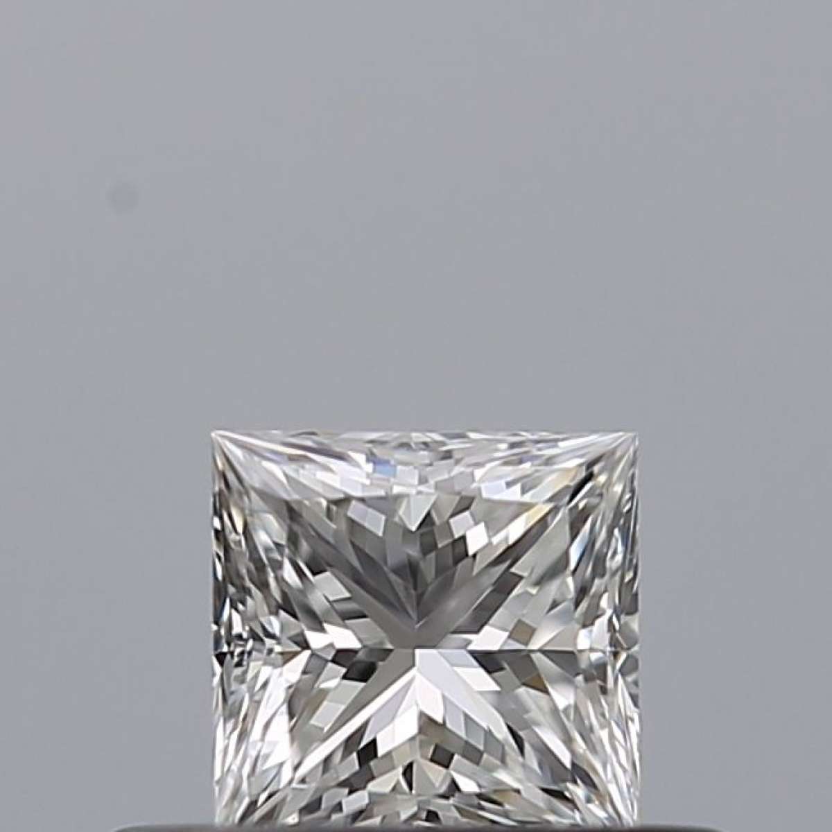 Diamante Certificato GIA Carati 0.3 Colore F Purezza VS1 - EX VG Fluorescenza NON Brown No Milky No EyeClean 100% Diamante Certificato GIA Carati 0.3 Colore F Purezza VS1 - EX VG Fluorescenza NON Brown No Milky No EyeClean 100%