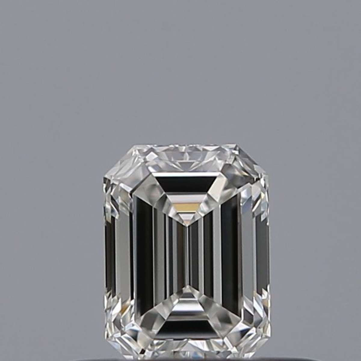 Certified Diamond GIA Carats 0.32 Color G Clarity VVS1 - EX EX Fluorescence NON Brown No Milky No EyeClean 100% Certified Diamond GIA Carats 0.32 Color G Clarity VVS1 - EX EX Fluorescence NON Brown No Milky No EyeClean 100%