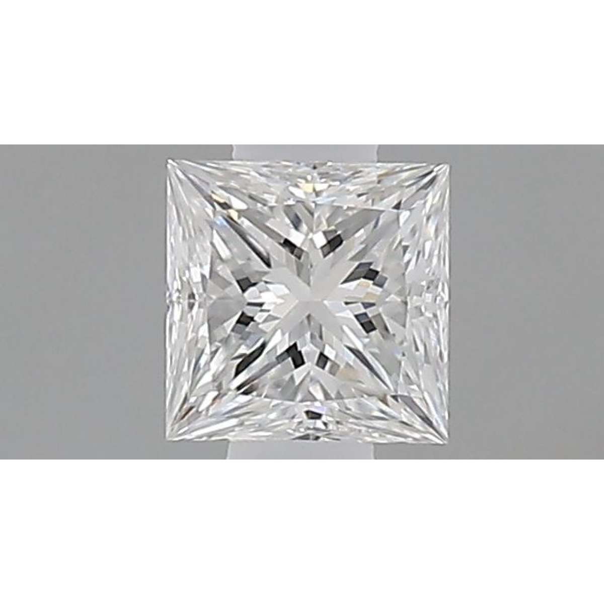Certified Diamond GIA Carats 0.33 Color E Clarity VVS2  -  VG  VG Fluorescence NON Brown No Green No Milky No EyeClean 100%