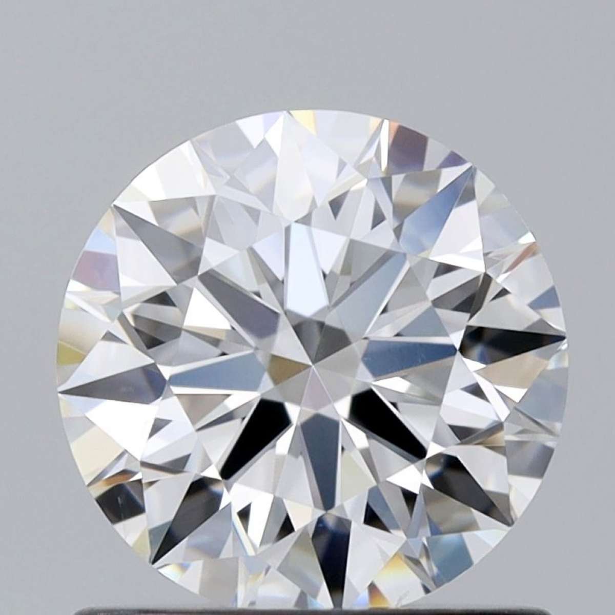 Certified Diamond GIA Carats 0.93 Color E Clarity VS2 EX EX EX Fluorescence NON Brown No Green No Milky No EyeClean 100% Certified Diamond GIA Carats 0.93 Color E Clarity VS2 EX EX EX Fluorescence NON Brown No Green No Milky No EyeClean 100%