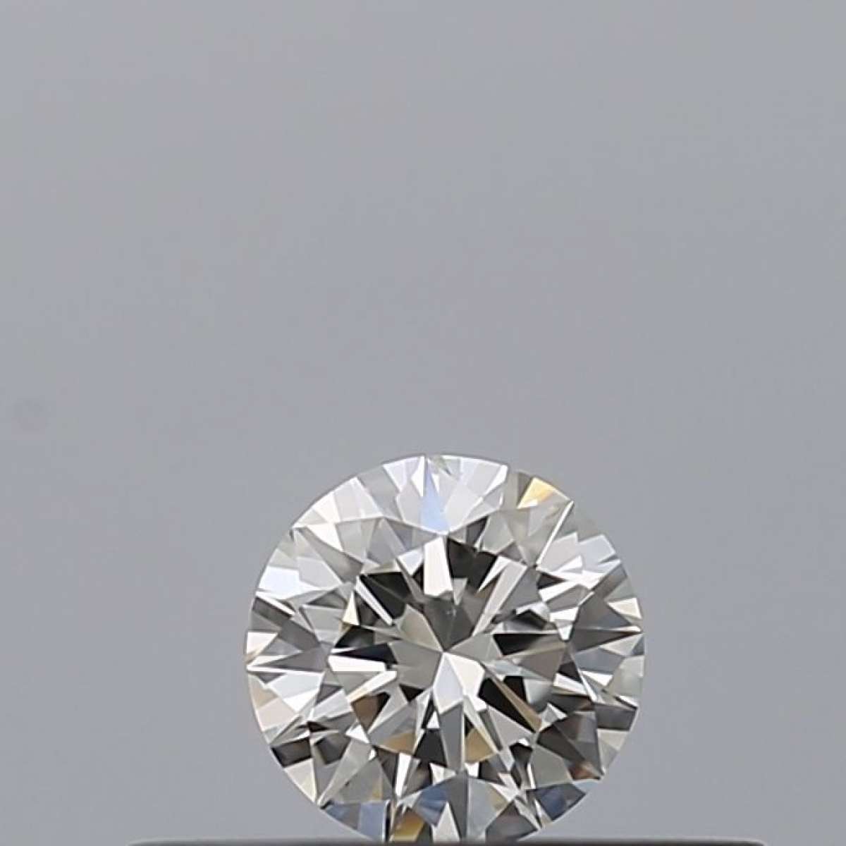 Diamante Certificato GIA Carati 0.18 Colore G Purezza VS2 EX EX EX Fluorescenza NON Brown No Milky No EyeClean 100% Diamante Certificato GIA Carati 0.18 Colore G Purezza VS2 EX EX EX Fluorescenza NON Brown No Milky No EyeClean 100%