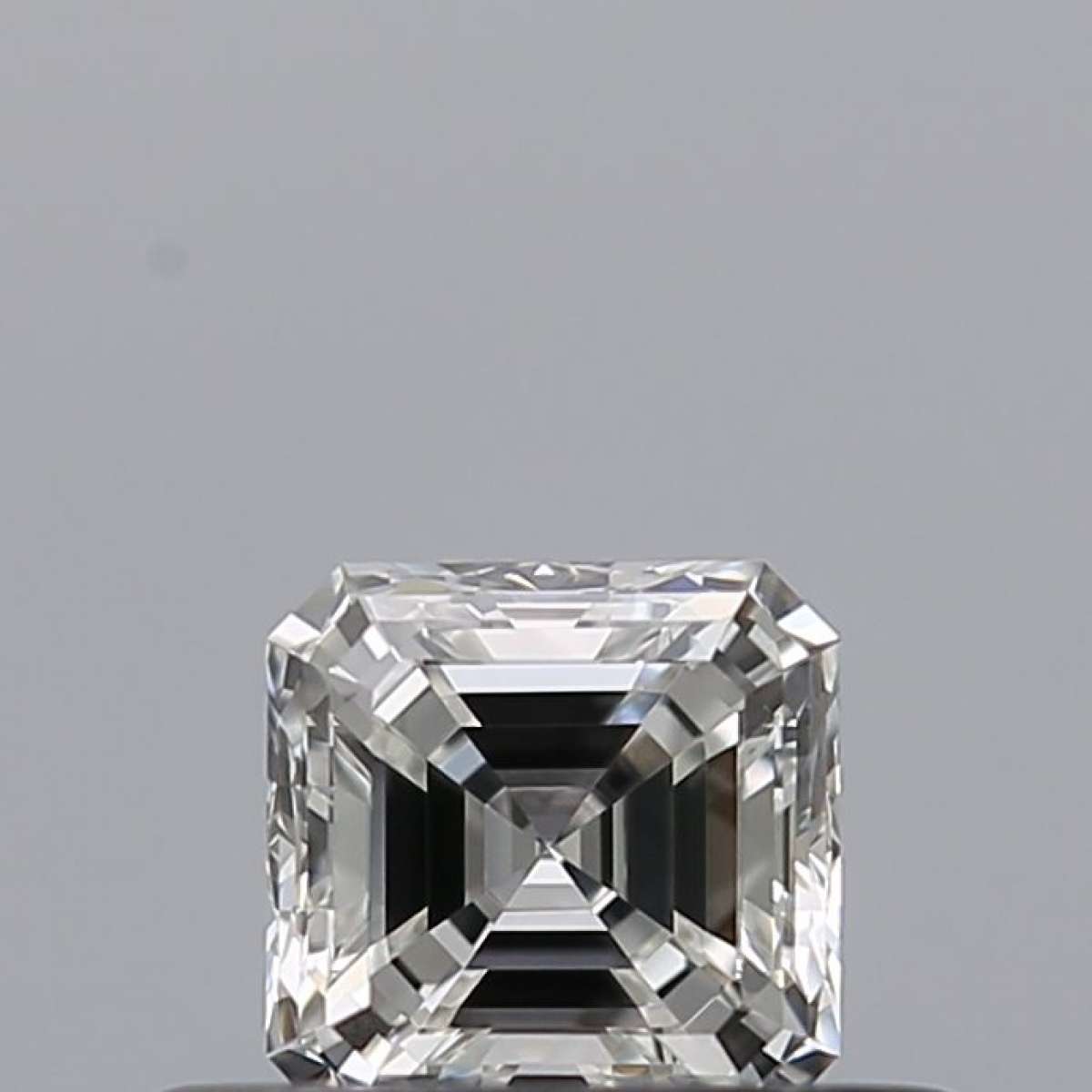 Diamante Certificato GIA Carati 0.3 Colore F Purezza IF - EX EX Fluorescenza NON Brown No Milky No EyeClean 100% Diamante Certificato GIA Carati 0.3 Colore F Purezza IF - EX EX Fluorescenza NON Brown No Milky No EyeClean 100%