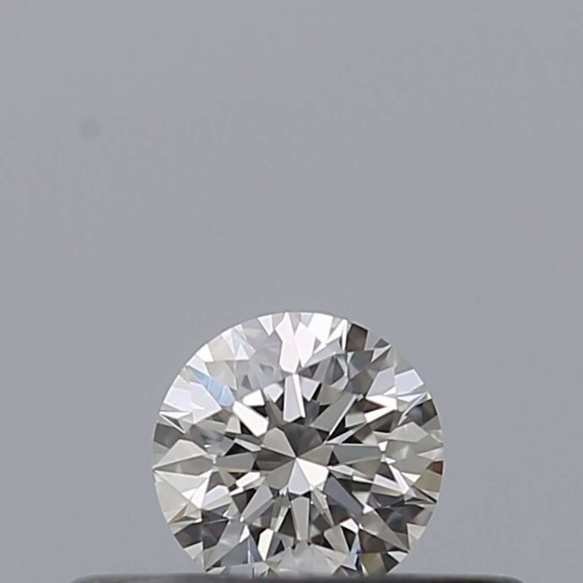 Diamante Certificato GIA Carati 0.18 Colore G Purezza VVS2  EX  EX  EX Fluorescenza NON Brown No Milky No EyeClean 100%