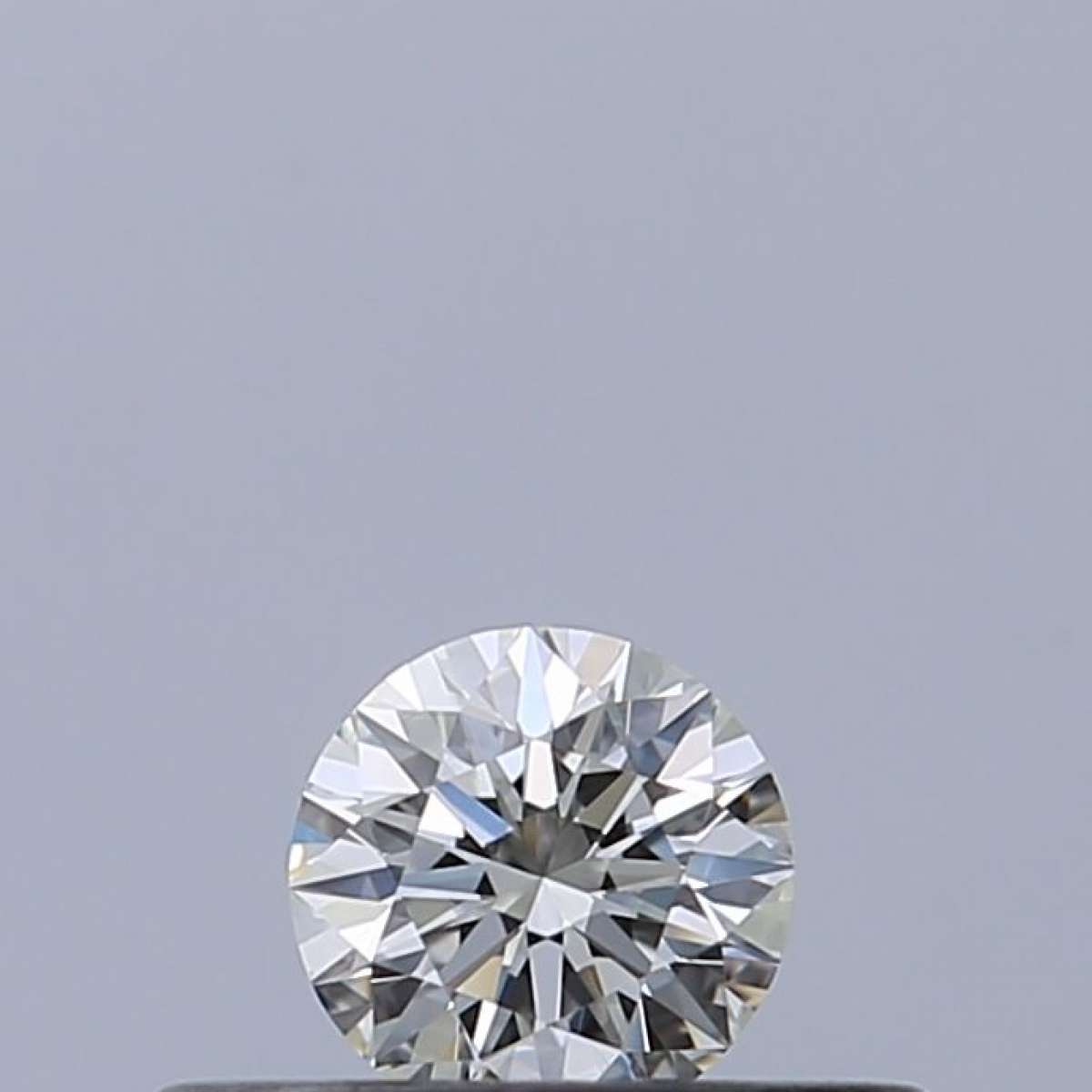 Certified Diamond IGI Carats 0.18 Color G Clarity VVS1  EX  EX  EX Fluorescence NON Brown No Milky No EyeClean 100%