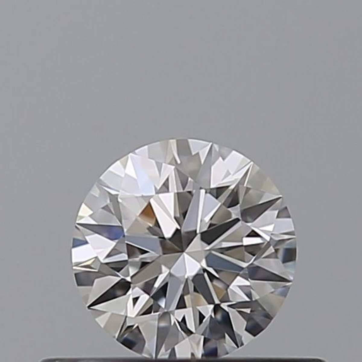 Diamante Certificato GIA Carati 0.28 Colore D Purezza VVS2 EX EX VG Fluorescenza NON Brown No Green No Milky No EyeClean 100% Diamante Certificato GIA Carati 0.28 Colore D Purezza VVS2 EX EX VG Fluorescenza NON Brown No Green No Milky No EyeClean 100%