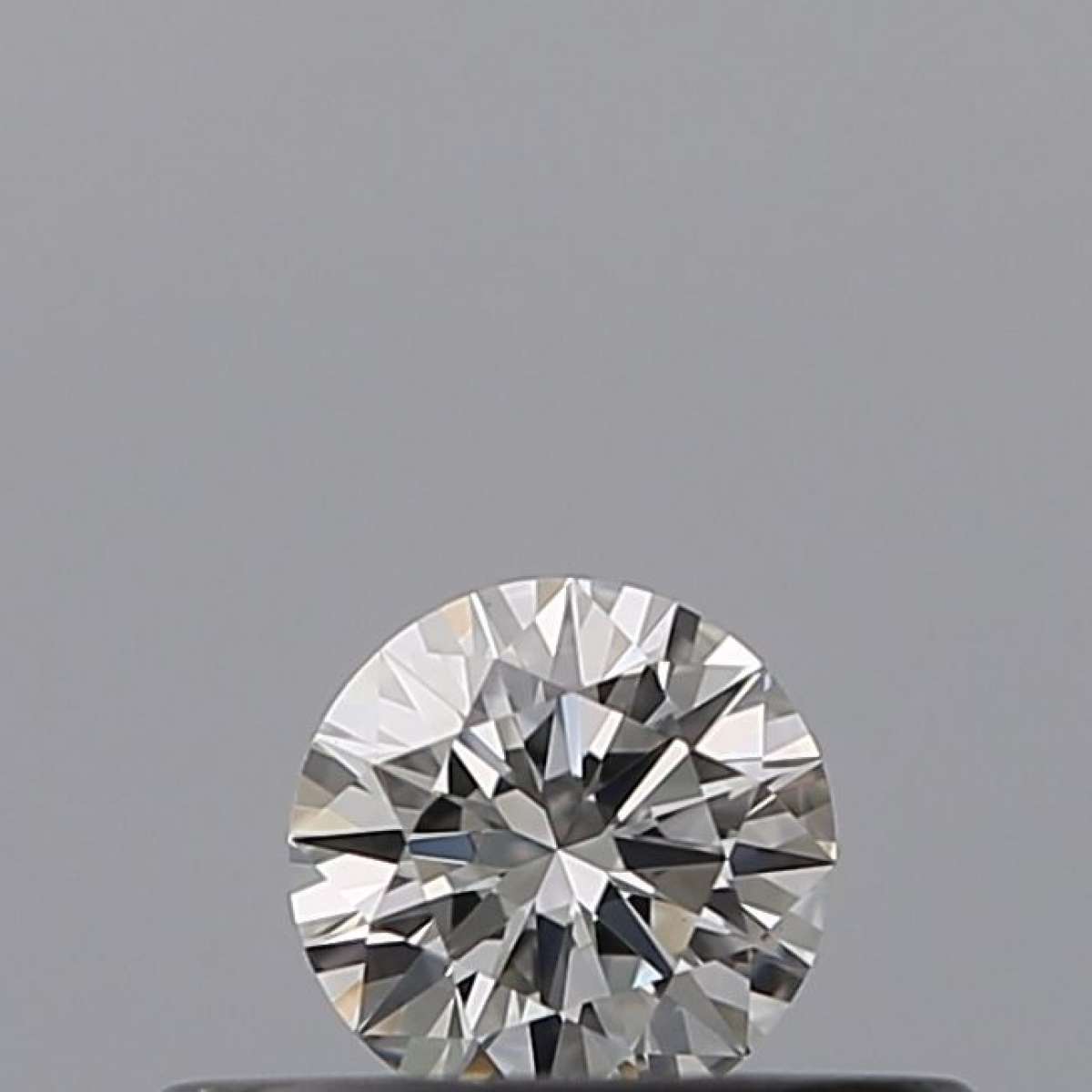 Diamante Certificato GIA Carati 0.19 Colore G Purezza VS1  EX  EX  VG Fluorescenza FNT Brown No Milky No EyeClean 100%