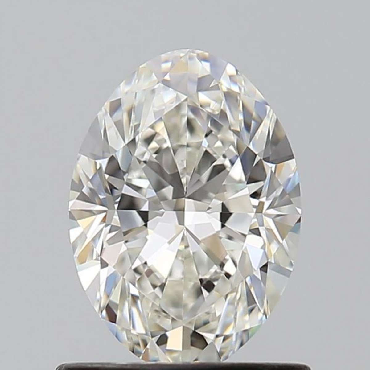 Certified Diamond GIA Carats 0.9 Color H Clarity VVS2 - EX EX Fluorescence NON Brown No Green No Milky No EyeClean 100% Certified Diamond GIA Carats 0.9 Color H Clarity VVS2 - EX EX Fluorescence NON Brown No Green No Milky No EyeClean 100%