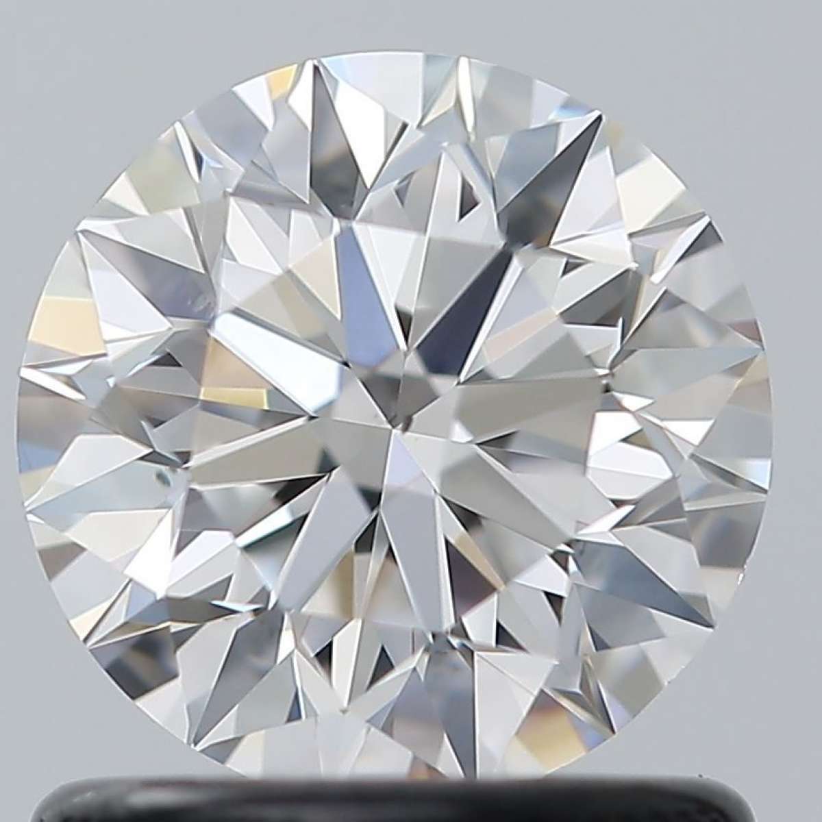 Certified Diamond GIA Carats 0.9 Color E Clarity VS2 EX EX VG Fluorescence NON Brown No Green No Milky No EyeClean 100% Certified Diamond GIA Carats 0.9 Color E Clarity VS2 EX EX VG Fluorescence NON Brown No Green No Milky No EyeClean 100%
