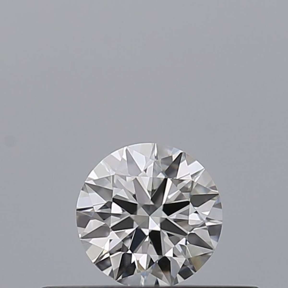 Diamante Certificato GIA Carati 0.23 Colore E Purezza VVS1 EX EX EX Fluorescenza NON Brown No Green No Milky No EyeClean 100% Diamante Certificato GIA Carati 0.23 Colore E Purezza VVS1 EX EX EX Fluorescenza NON Brown No Green No Milky No EyeClean 100%