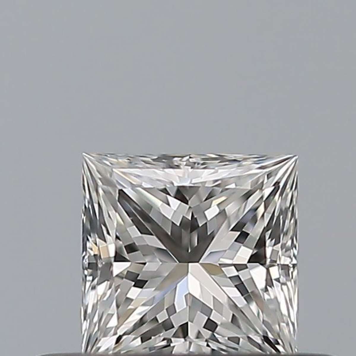 Certified Diamond GIA Carats 0.31 Color F Clarity VVS1  -  EX  VG Fluorescence NON Brown No Milky No EyeClean 100%