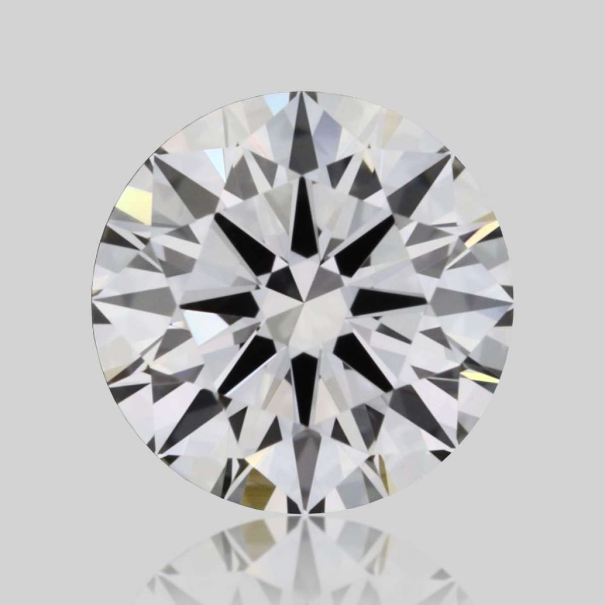 Diamante Certificato GIA Carati 0.33 Colore G Purezza VVS2 EX EX EX Fluorescenza NON Brown No Green No Milky No EyeClean 100% Diamante Certificato GIA Carati 0.33 Colore G Purezza VVS2 EX EX EX Fluorescenza NON Brown No Green No Milky No EyeClean 100%