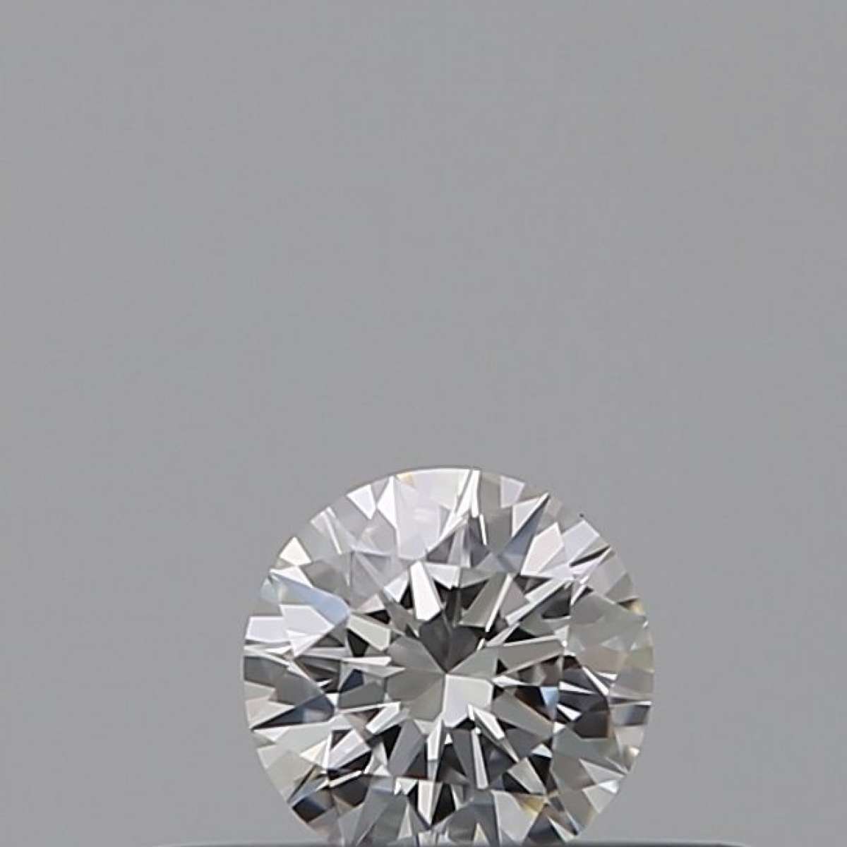 Diamante Certificato GIA Carati 0.18 Colore G Purezza VVS1 EX EX EX Fluorescenza NON Brown No Milky No EyeClean 100% Diamante Certificato GIA Carati 0.18 Colore G Purezza VVS1 EX EX EX Fluorescenza NON Brown No Milky No EyeClean 100%