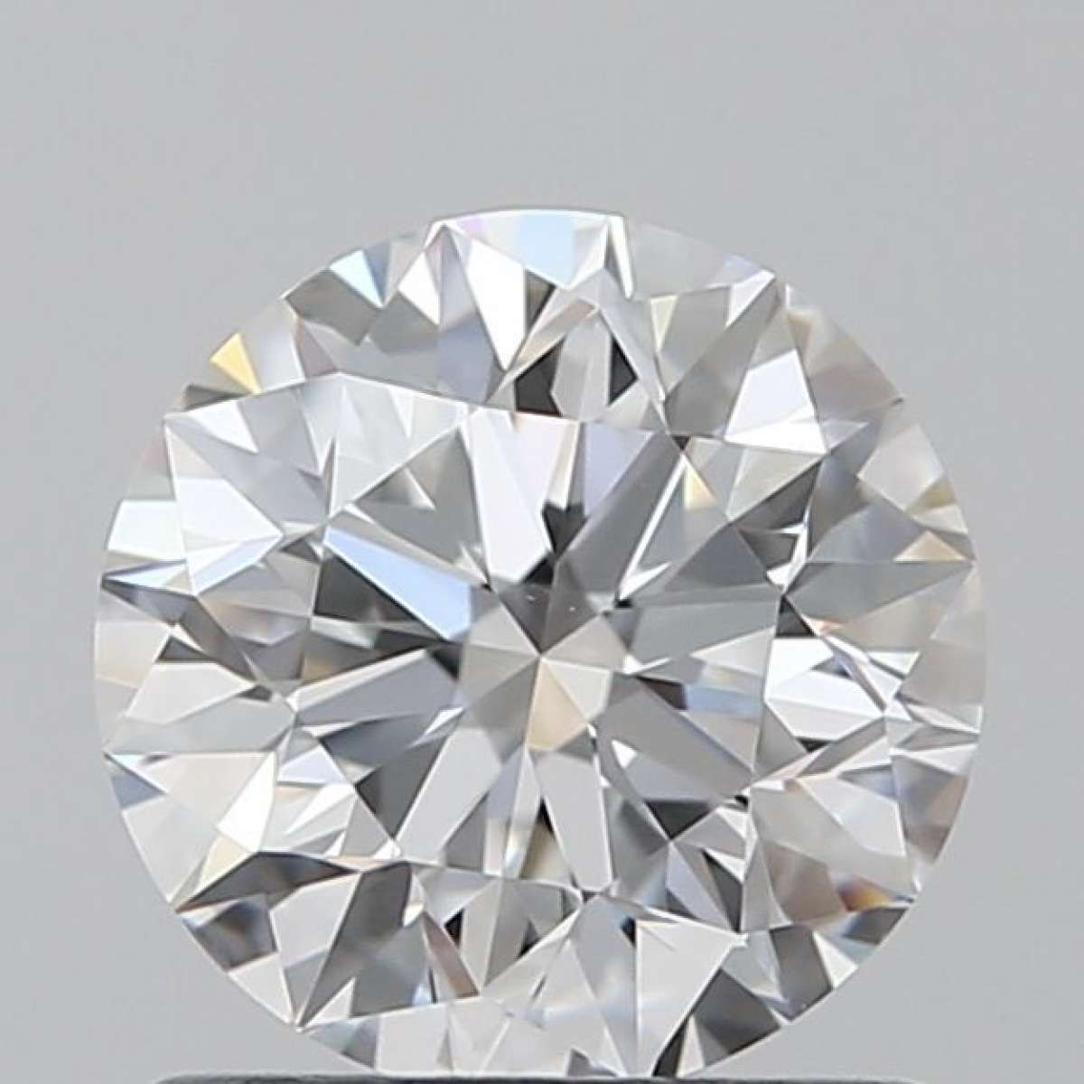 Certified Diamond GIA Carats 0.9 Color E Clarity VS1 EX EX EX Fluorescence NON Brown No Green No Milky No EyeClean 100% Certified Diamond GIA Carats 0.9 Color E Clarity VS1 EX EX EX Fluorescence NON Brown No Green No Milky No EyeClean 100%