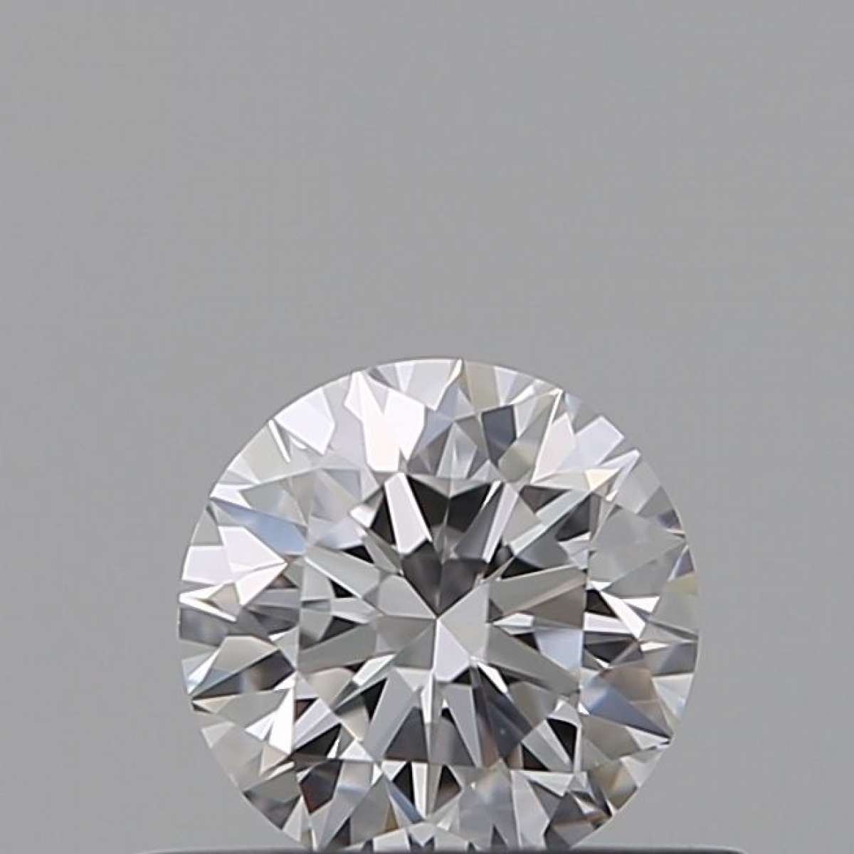 Diamante Certificato GIA Carati 0.38 Colore D Purezza VVS1 EX EX EX Fluorescenza NON Brown No Green No Milky No EyeClean 100% Diamante Certificato GIA Carati 0.38 Colore D Purezza VVS1 EX EX EX Fluorescenza NON Brown No Green No Milky No EyeClean 100%