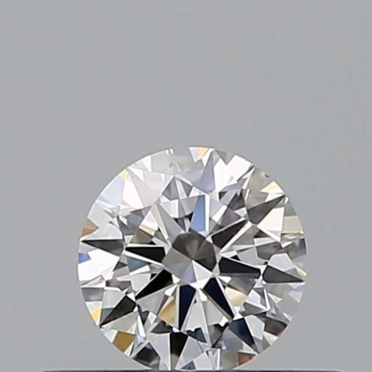 Diamante Certificato GIA Carati 0.3 Colore F Purezza VS2  EX  EX  EX Fluorescenza NON Brown No Green No Milky No EyeClean 100%