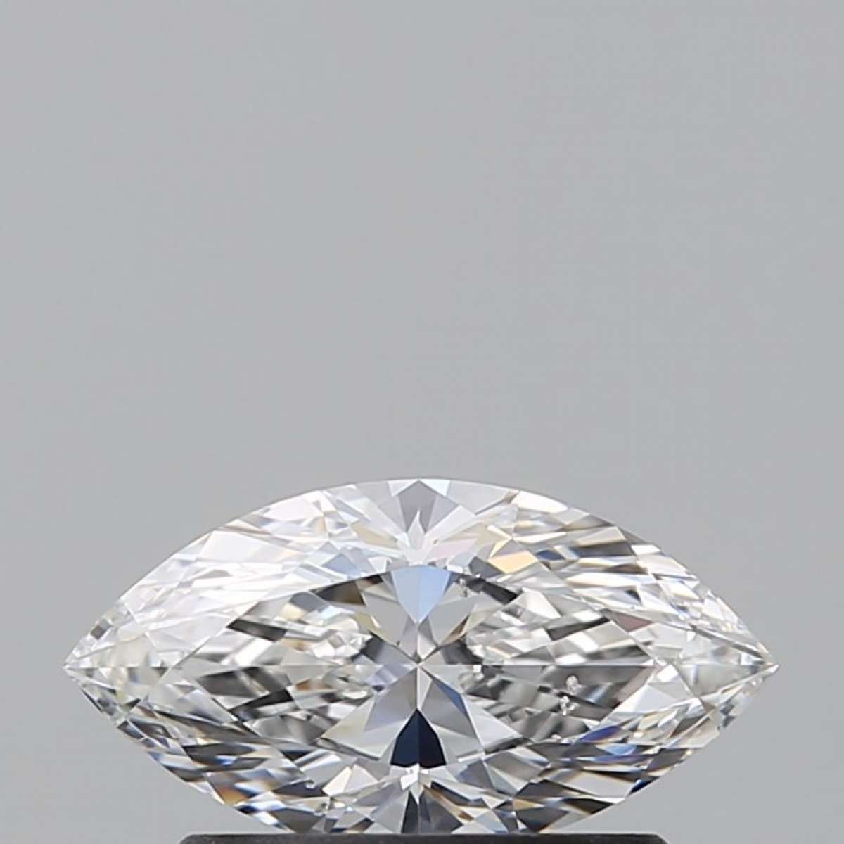 Certified Diamond GIA Carats 0.57 Color E Clarity SI1 - EX VG Fluorescence MED Brown No Green No Milky No EyeClean 100% Certified Diamond GIA Carats 0.57 Color E Clarity SI1 - EX VG Fluorescence MED Brown No Green No Milky No EyeClean 100%