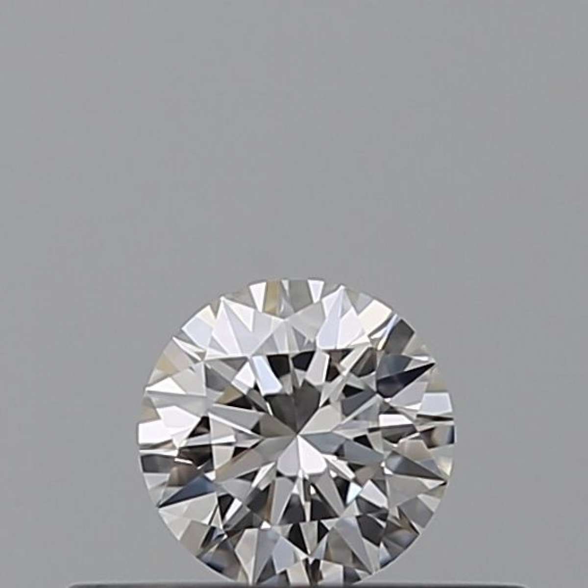 Diamante Certificato GIA Carati 0.18 Colore G Purezza IF EX EX EX Fluorescenza FNT Brown No Milky No EyeClean 100% Diamante Certificato GIA Carati 0.18 Colore G Purezza IF EX EX EX Fluorescenza FNT Brown No Milky No EyeClean 100%