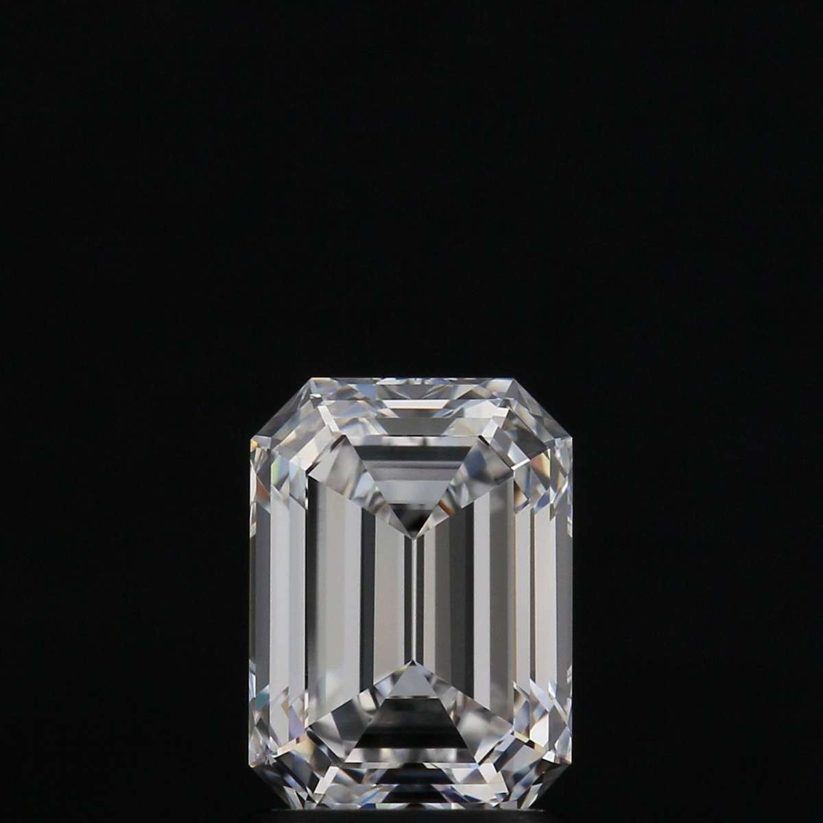 Certified Diamond GIA Carats 1.5 Color D Clarity VVS2  -  EX  EX Fluorescence MED Brown No Green No Milky No EyeClean 100%