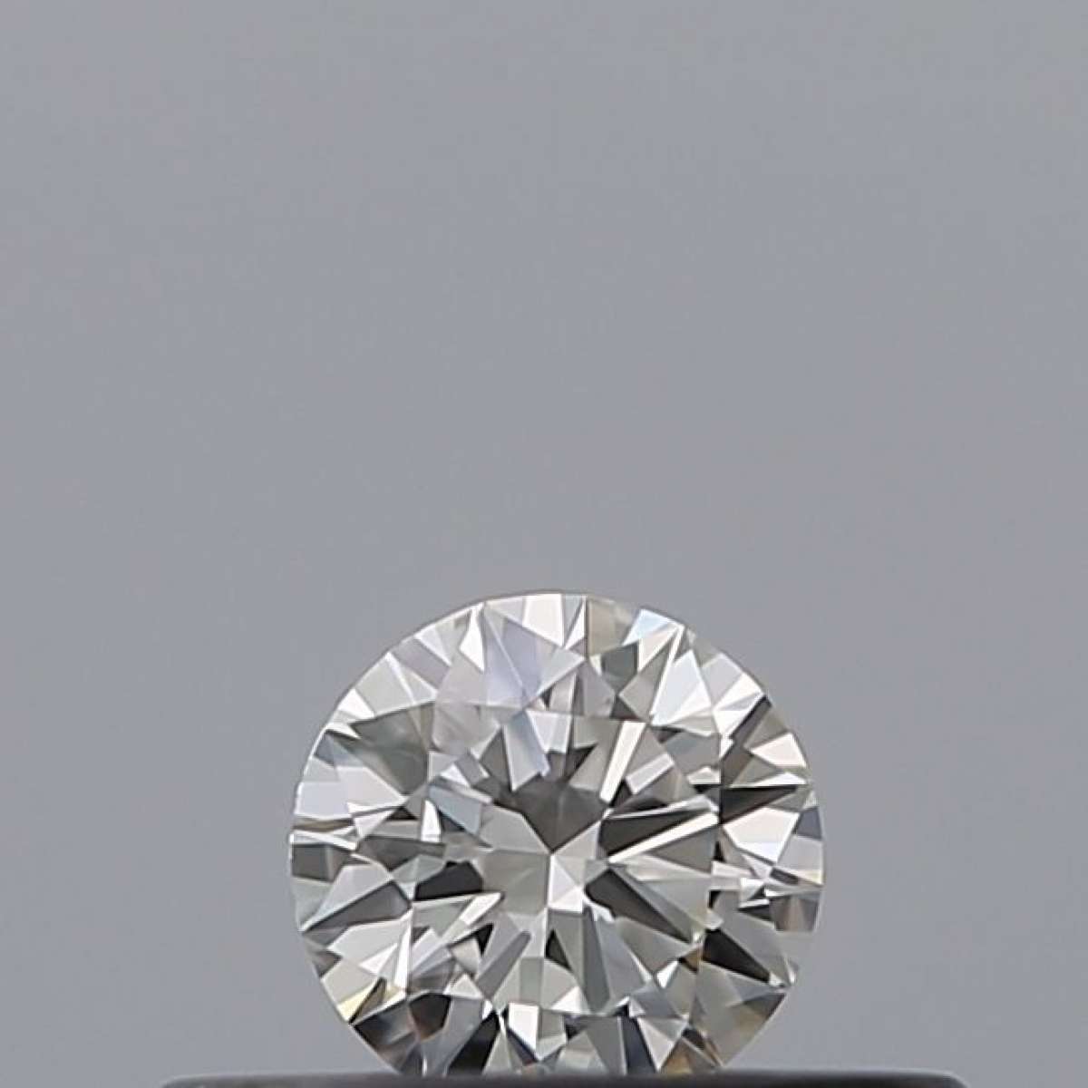 Certified Diamond IGI Carats 0.18 Color G Clarity IF  EX  EX  EX Fluorescence NON Brown No Milky No EyeClean 100%