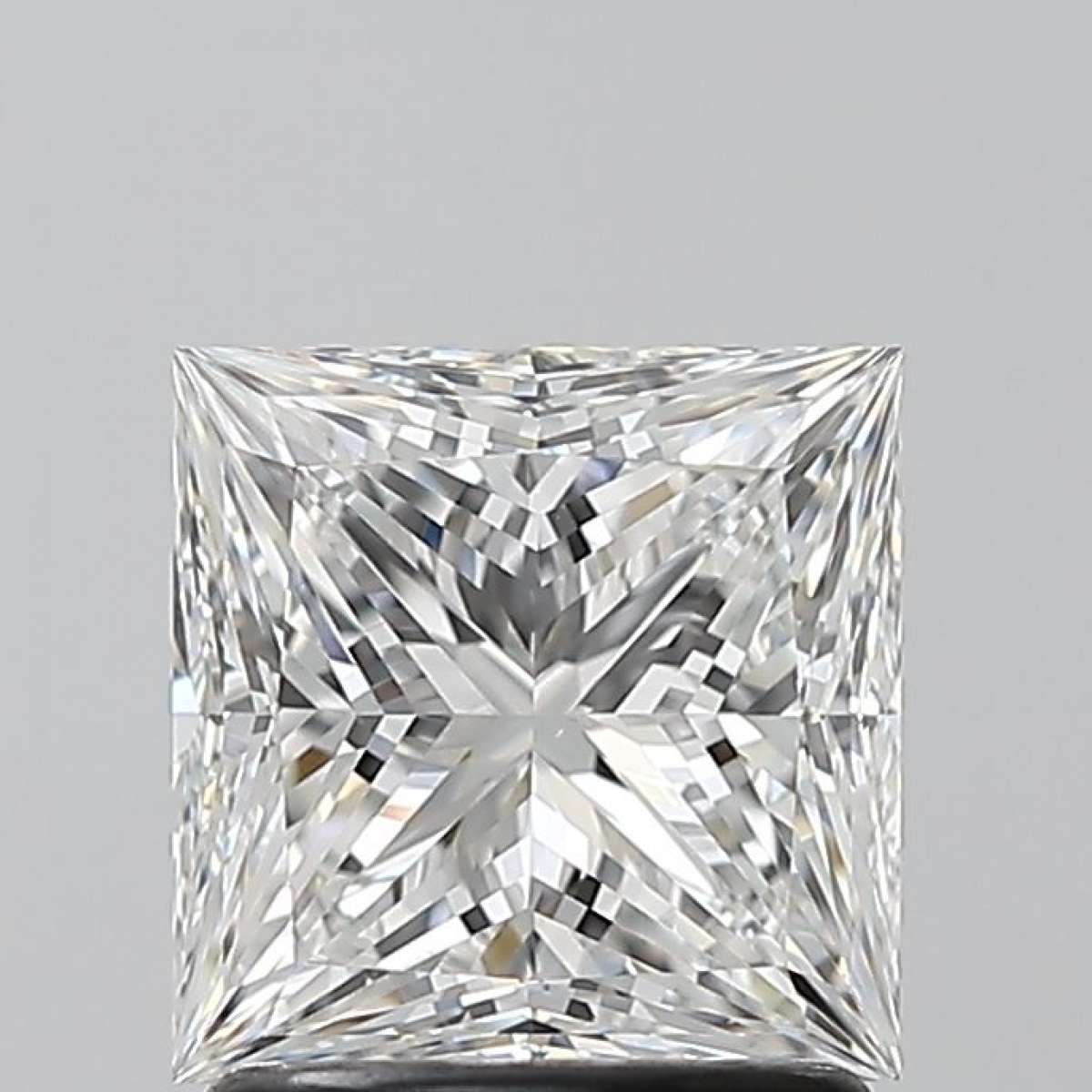 Certified Diamond GIA Carats 1.5 Color E Clarity VS1  -  EX  EX Fluorescence NON Brown No Green No Milky No EyeClean 100%