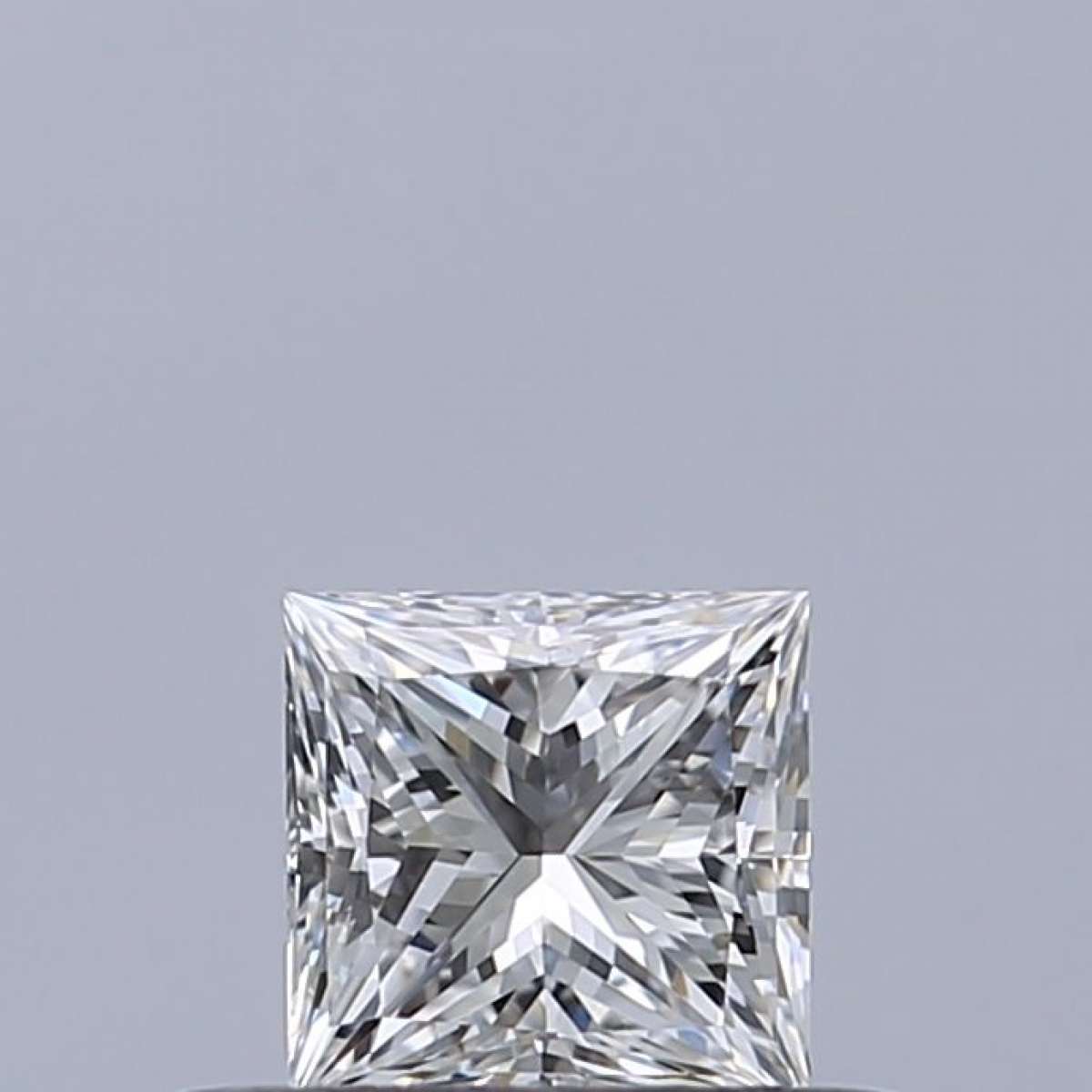 Certified Diamond GIA Carats 0.31 Color D Clarity VVS1 - EX VG Fluorescence NON Brown No Green No Milky No EyeClean 100% Certified Diamond GIA Carats 0.31 Color D Clarity VVS1 - EX VG Fluorescence NON Brown No Green No Milky No EyeClean 100%