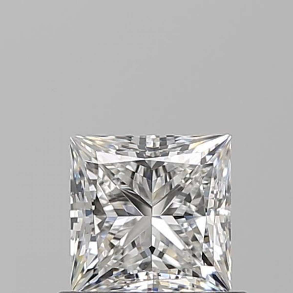 Diamante Certificato GIA Carati 0.7 Colore E Purezza VVS2  -  EX  VG Fluorescenza NON Brown No Green No Milky No EyeClean 100%