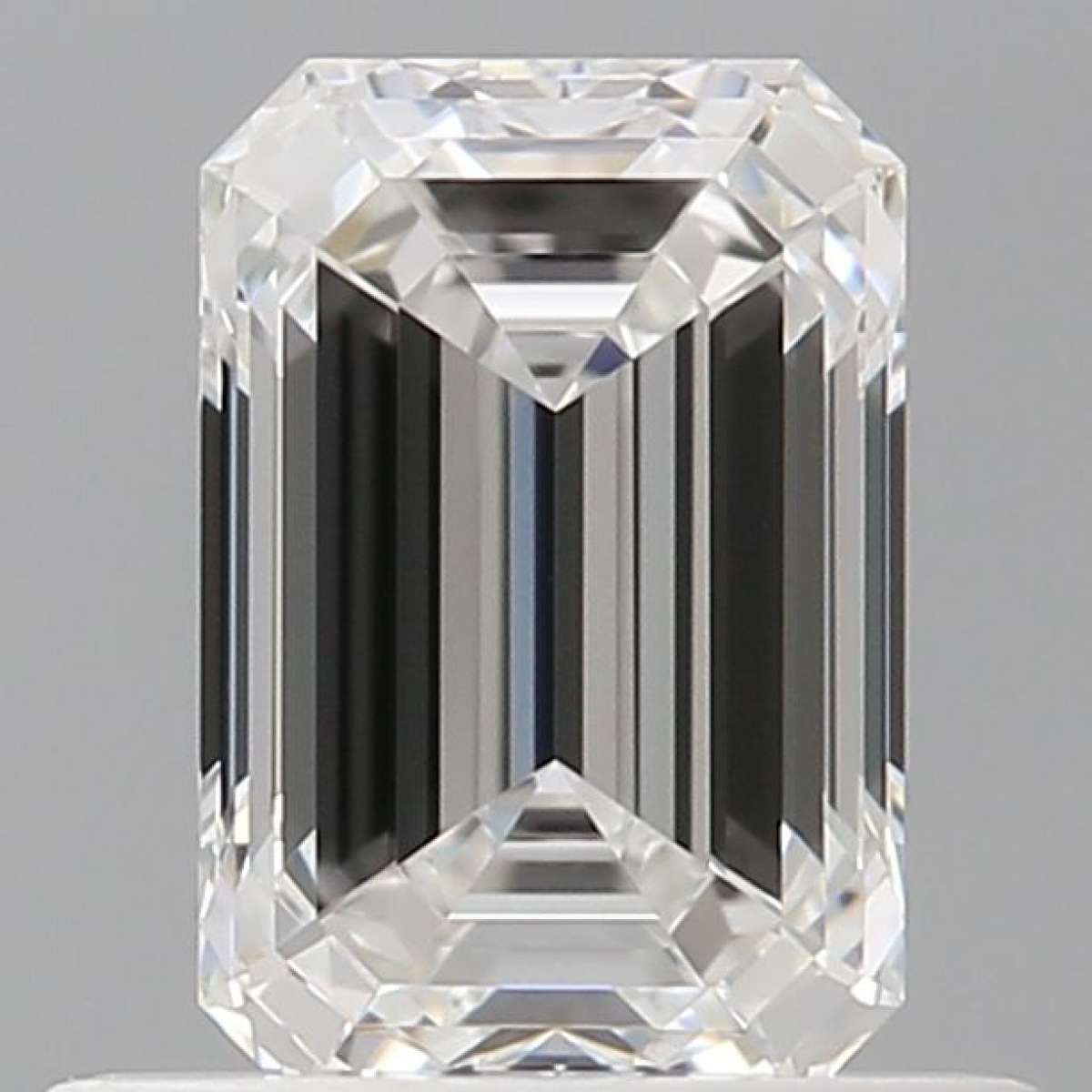 Certified Diamond GIA Carats 0.7 Color F Clarity VVS1  -  EX  EX Fluorescence NON Brown No Green No Milky No EyeClean 100%