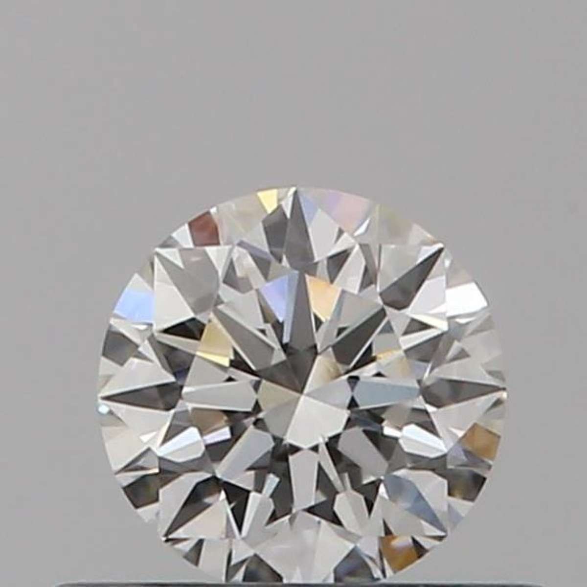 Diamante Certificato GIA Carati 0.35 Colore F Purezza VVS1 VG VG EX Fluorescenza NON Brown No Green No Milky No EyeClean 100% Diamante Certificato GIA Carati 0.35 Colore F Purezza VVS1 VG VG EX Fluorescenza NON Brown No Green No Milky No EyeClean 100%