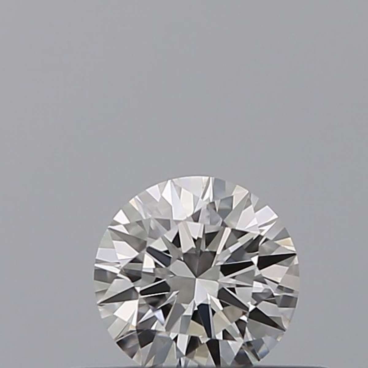 Diamante Certificato GIA Carati 0.28 Colore E Purezza VVS2  EX  EX  EX Fluorescenza NON Brown No Green No Milky No EyeClean 100% Diamante Certificato GIA Carati 0.28 Colore E Purezza VVS2  EX  EX  EX Fluorescenza NON Brown No Green No Milky No EyeClean 100%