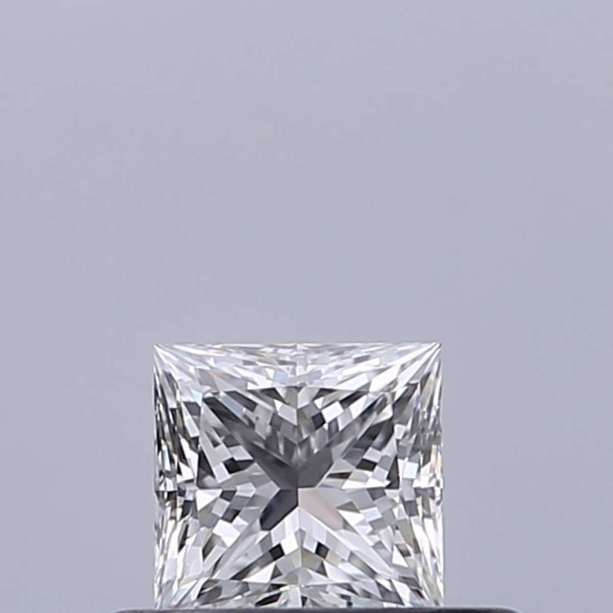 Certified Diamond GIA Carats 0.32 Color E Clarity VVS1 - EX VG Fluorescence NON Brown No Green No Milky No EyeClean 100% Certified Diamond GIA Carats 0.32 Color E Clarity VVS1 - EX VG Fluorescence NON Brown No Green No Milky No EyeClean 100%