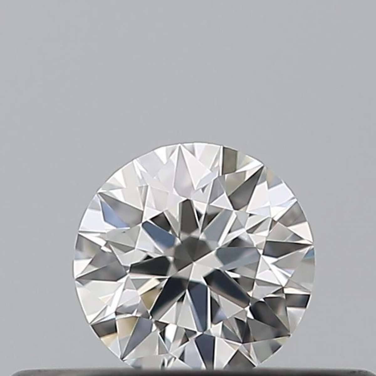 Certified Diamond IGI Carats 0.18 Color F Clarity VVS1  EX  EX  EX Fluorescence NON Brown No Milky No EyeClean 100%