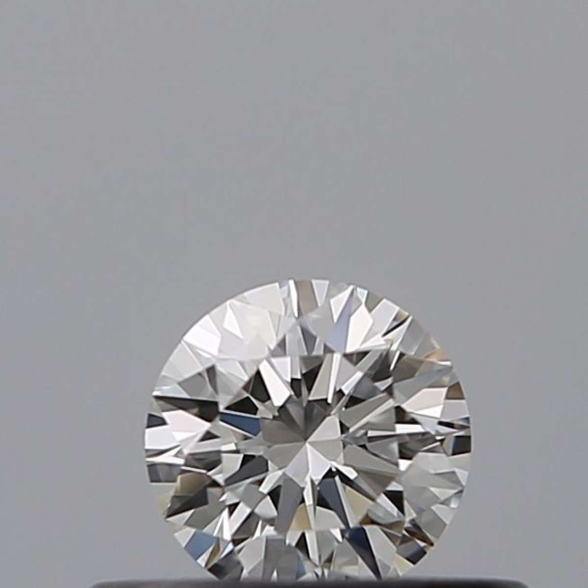 Certified Diamond GIA Carats 0.26 Color F Clarity VVS1  EX  EX  EX Fluorescence NON Brown No Milky No EyeClean 100% Certified Diamond GIA Carats 0.26 Color F Clarity VVS1  EX  EX  EX Fluorescence NON Brown No Milky No EyeClean 100%