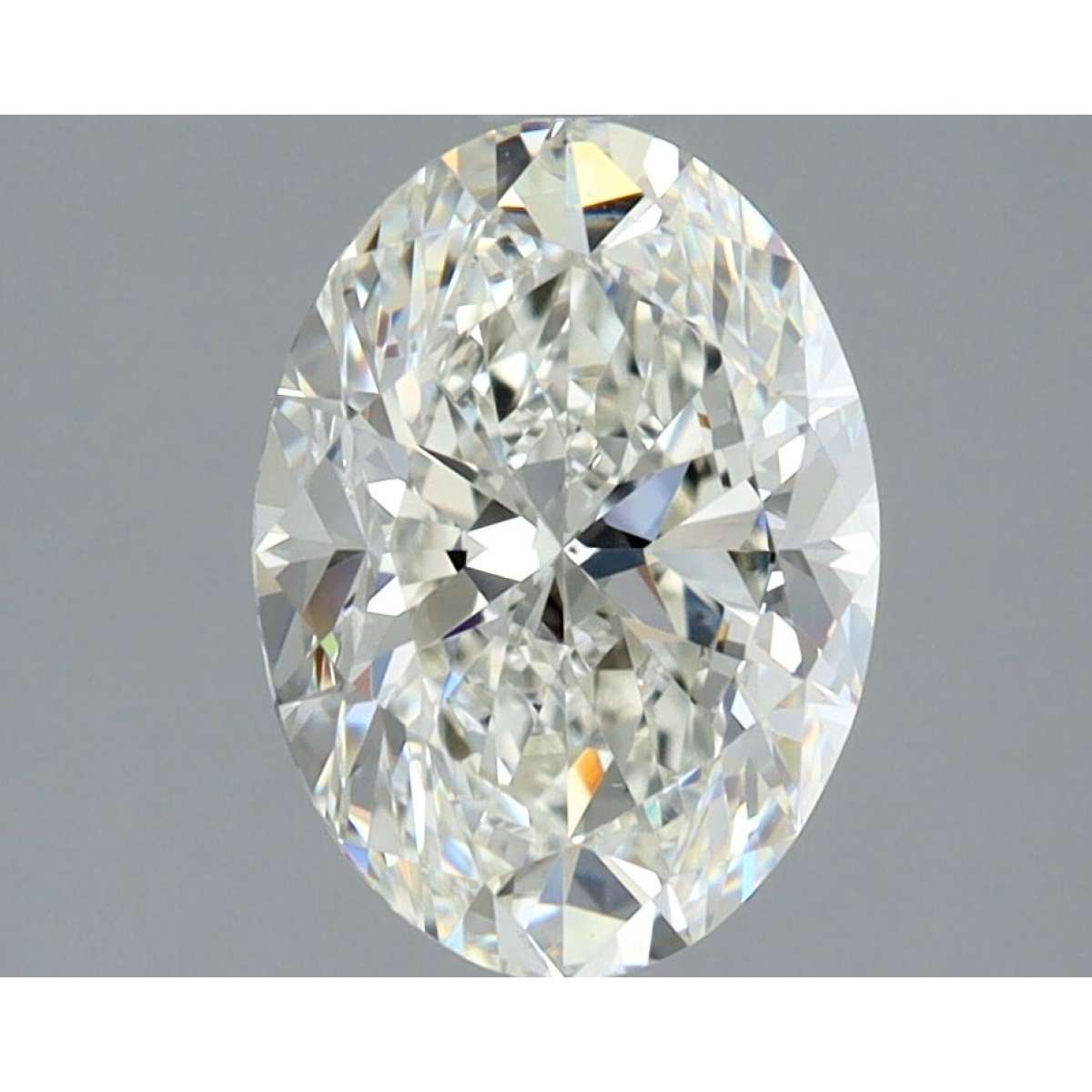 Certified Diamond GIA Carats 1.7 Color H Clarity VS2 - EX EX Fluorescence NON Brown No Green No Milky No EyeClean 100% Certified Diamond GIA Carats 1.7 Color H Clarity VS2 - EX EX Fluorescence NON Brown No Green No Milky No EyeClean 100%