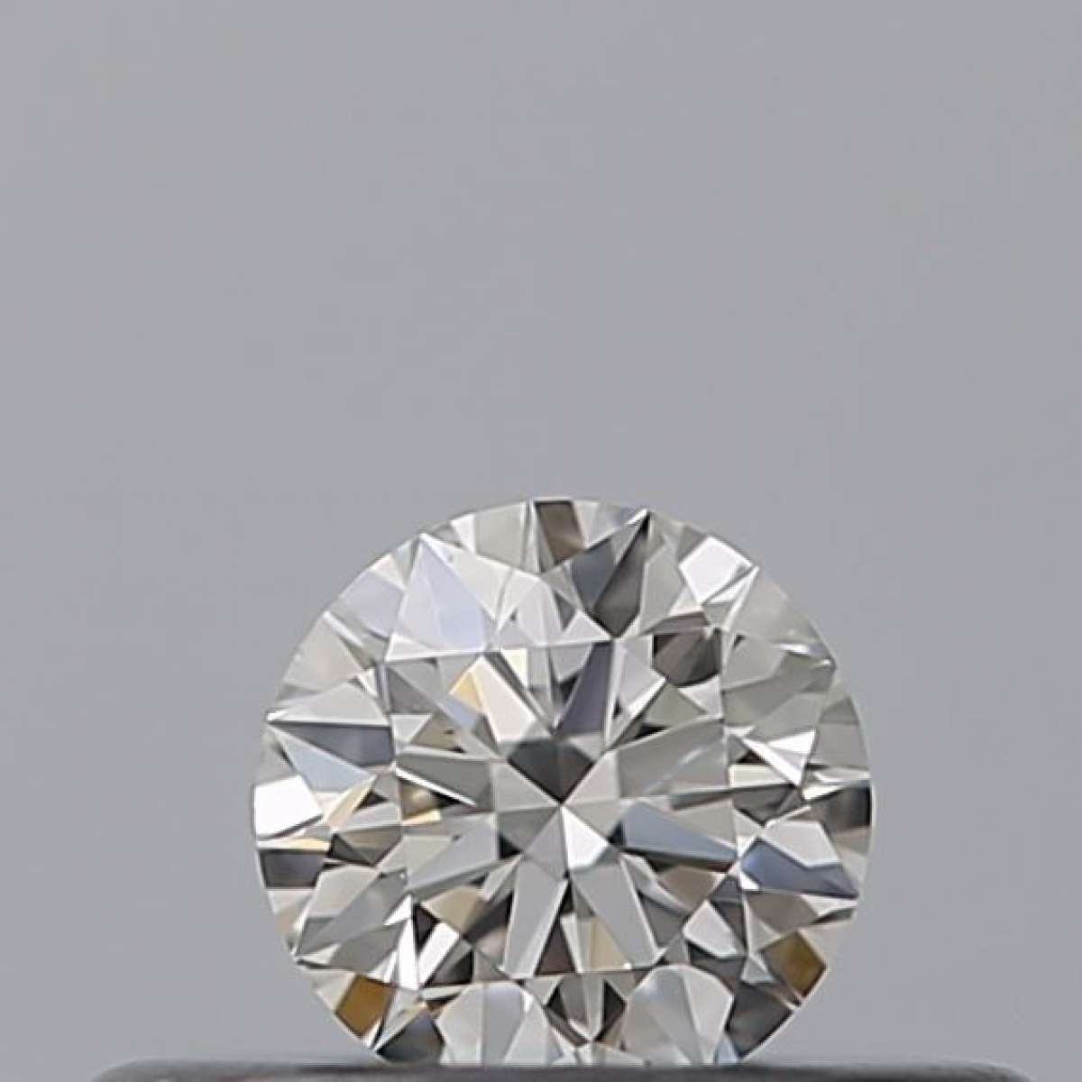 Diamante Certificato GIA Carati 0.18 Colore G Purezza VS2 EX EX VG Fluorescenza NON Brown No Milky No EyeClean 100% Diamante Certificato GIA Carati 0.18 Colore G Purezza VS2 EX EX VG Fluorescenza NON Brown No Milky No EyeClean 100%