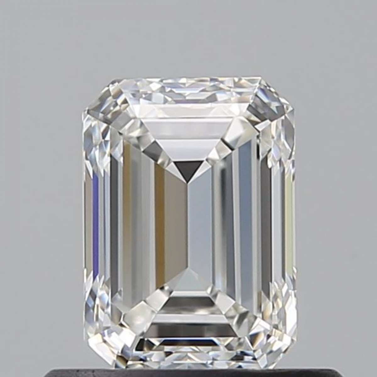 Certified Diamond GIA Carats 0.7 Color H Clarity VVS1 - EX VG Fluorescence MED Brown No Green No Milky No EyeClean 100% Certified Diamond GIA Carats 0.7 Color H Clarity VVS1 - EX VG Fluorescence MED Brown No Green No Milky No EyeClean 100%