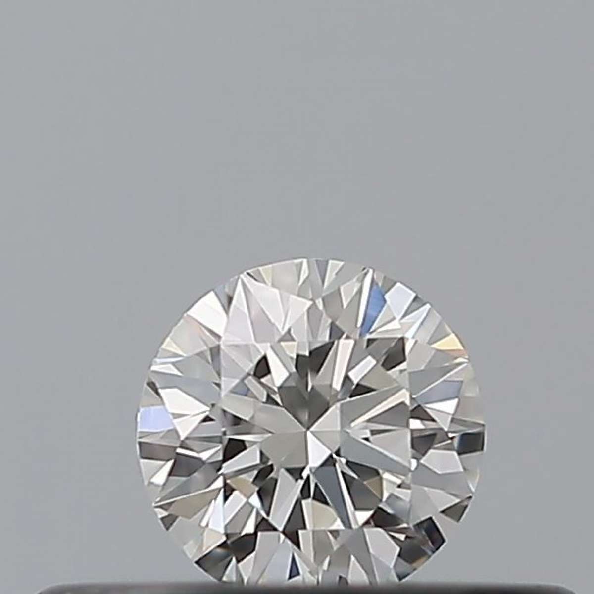 Certified Diamond IGI Carats 0.18 Color G Clarity VVS1  EX  EX  EX Fluorescence NON Brown No Milky No EyeClean 100%