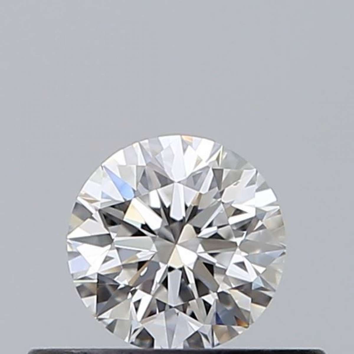 Diamante Certificato GIA Carati 0.31 Colore F Purezza VS2  EX  EX  EX Fluorescenza NON Brown No Green No Milky No EyeClean 100%