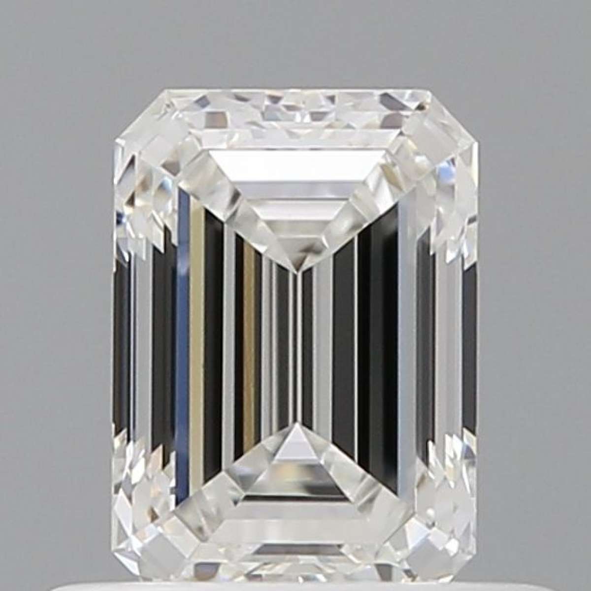 Diamante Certificato GIA Carati 0.53 Colore F Purezza VS1  -  EX  EX Fluorescenza NON Brown No Green No Milky No EyeClean 100%