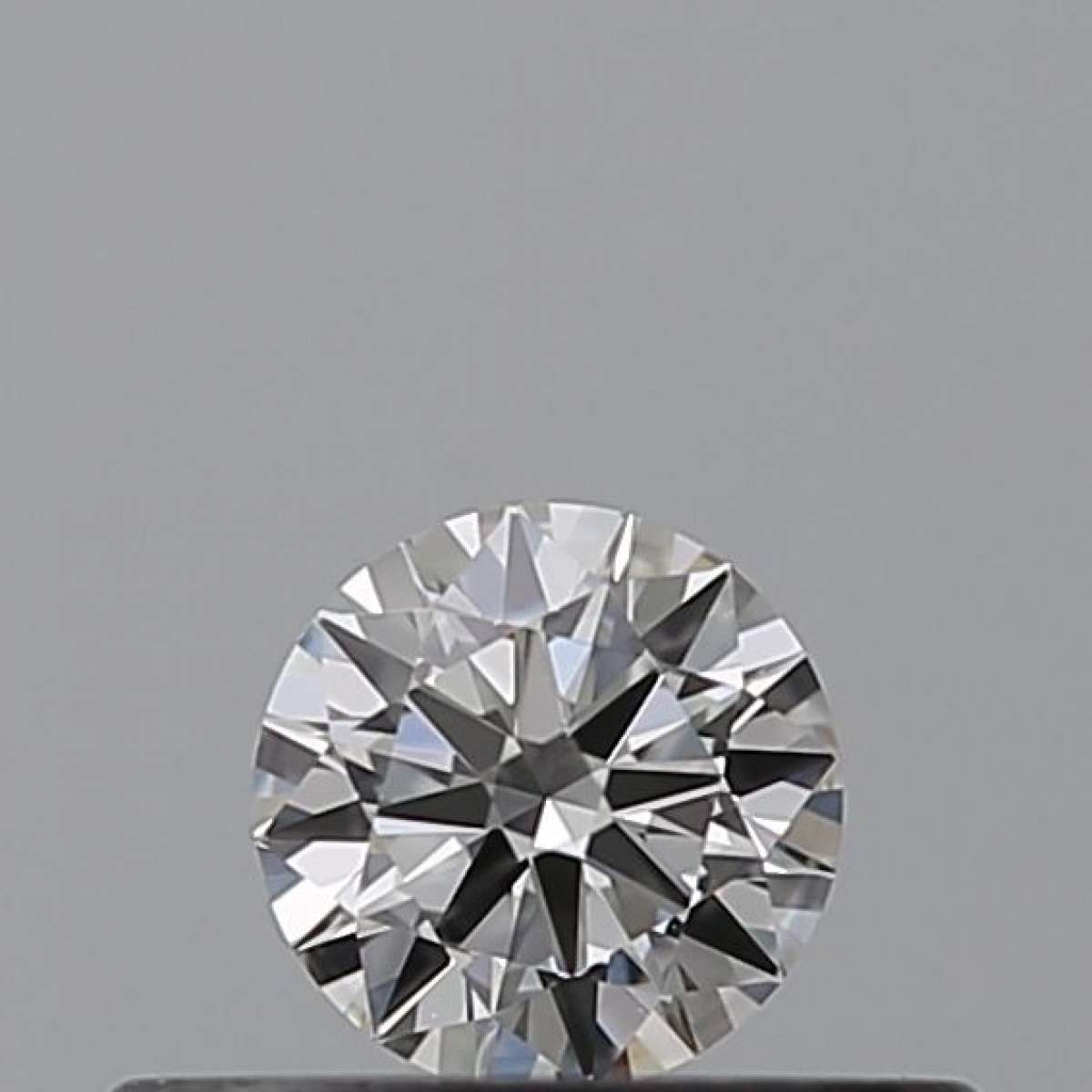 Certified Diamond IGI Carats 0.18 Color E Clarity VVS1  EX  EX  EX Fluorescence NON Brown No Green No Milky No EyeClean 100%