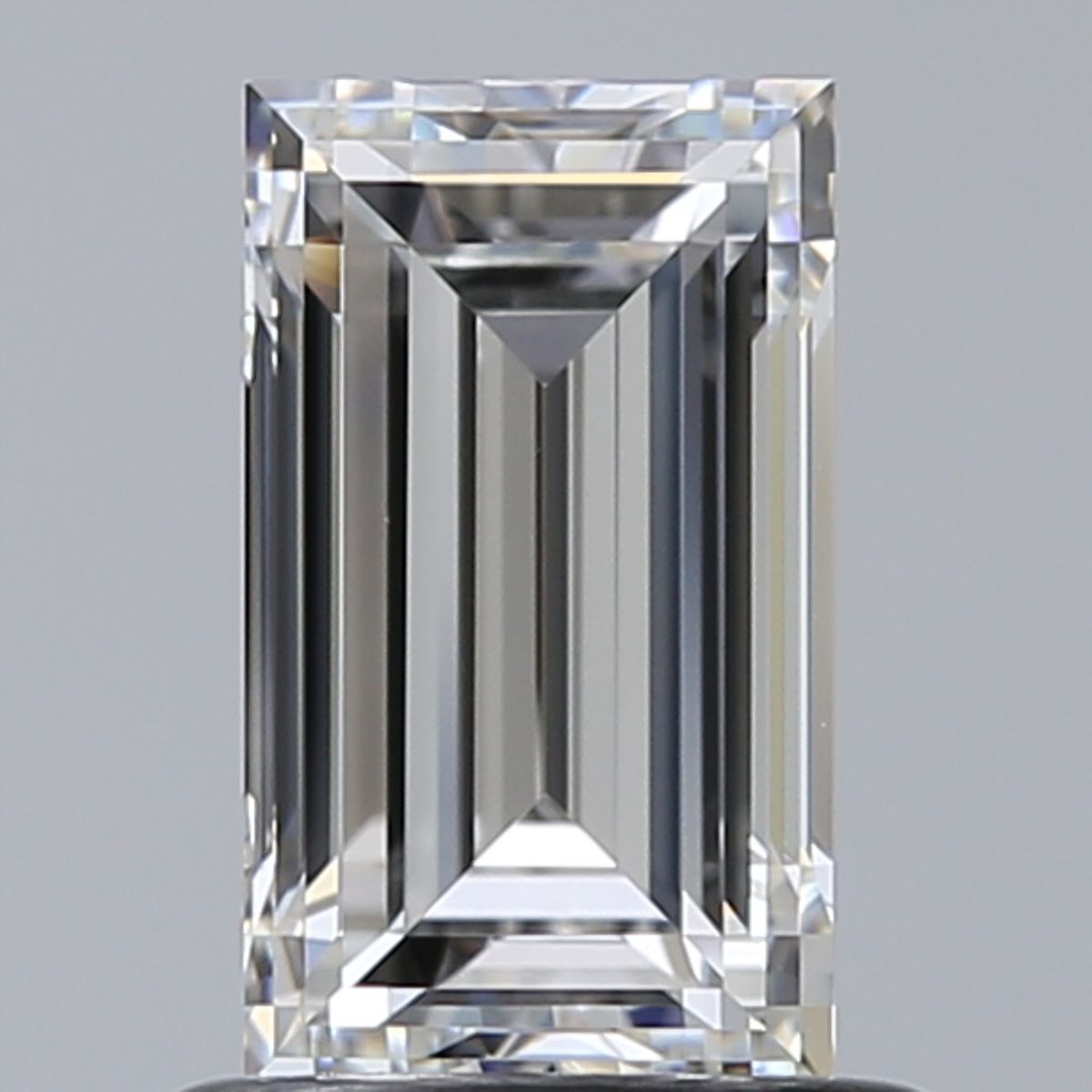 Diamante Certificato GIA Carati 1.05 Colore F Purezza VVS1  -  EX  EX Fluorescenza NON Brown No Milky No EyeClean 100%