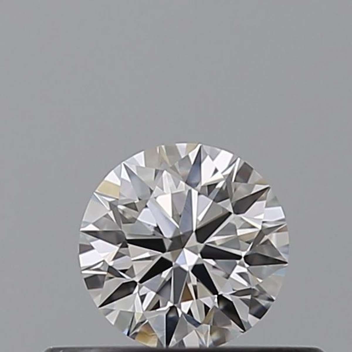 Diamante Certificato GIA Carati 0.26 Colore E Purezza VVS1 EX EX EX Fluorescenza NON Brown No Green No Milky No EyeClean 100% Diamante Certificato GIA Carati 0.26 Colore E Purezza VVS1 EX EX EX Fluorescenza NON Brown No Green No Milky No EyeClean 100%