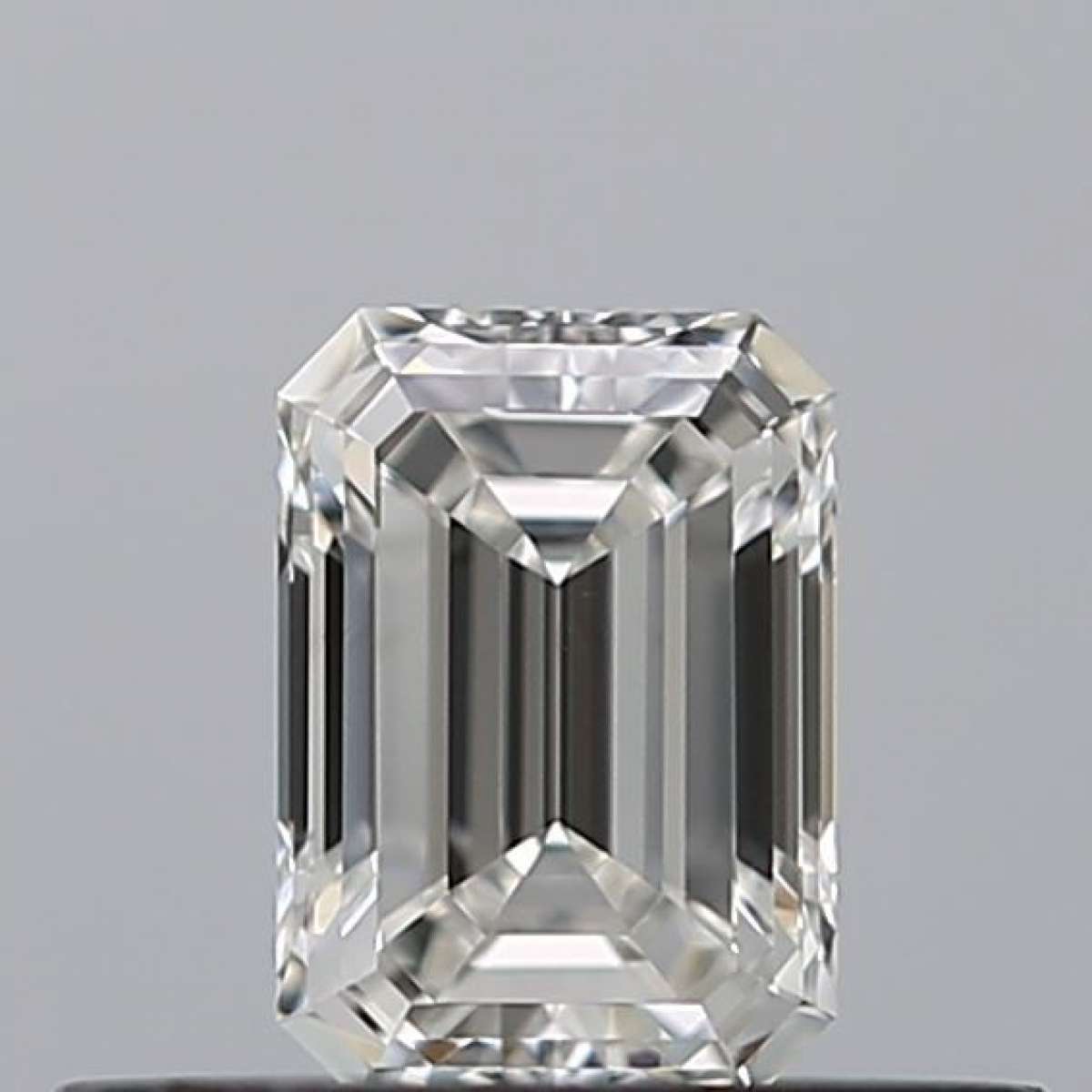 Diamante Certificato GIA Carati 0.33 Colore F Purezza VVS2 - EX VG Fluorescenza NON Brown No Milky No EyeClean 100% Diamante Certificato GIA Carati 0.33 Colore F Purezza VVS2 - EX VG Fluorescenza NON Brown No Milky No EyeClean 100%